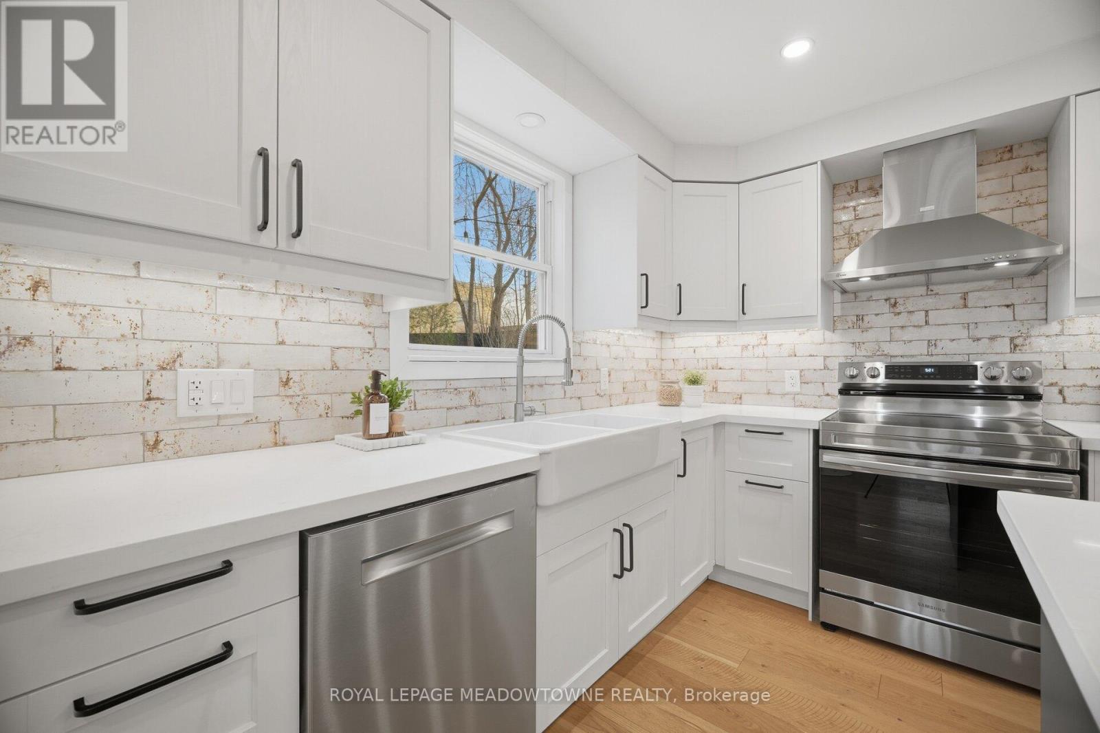 282 Woodward Avenue, Milton, Ontario  L9T 1V2 - Photo 13 - W12947276