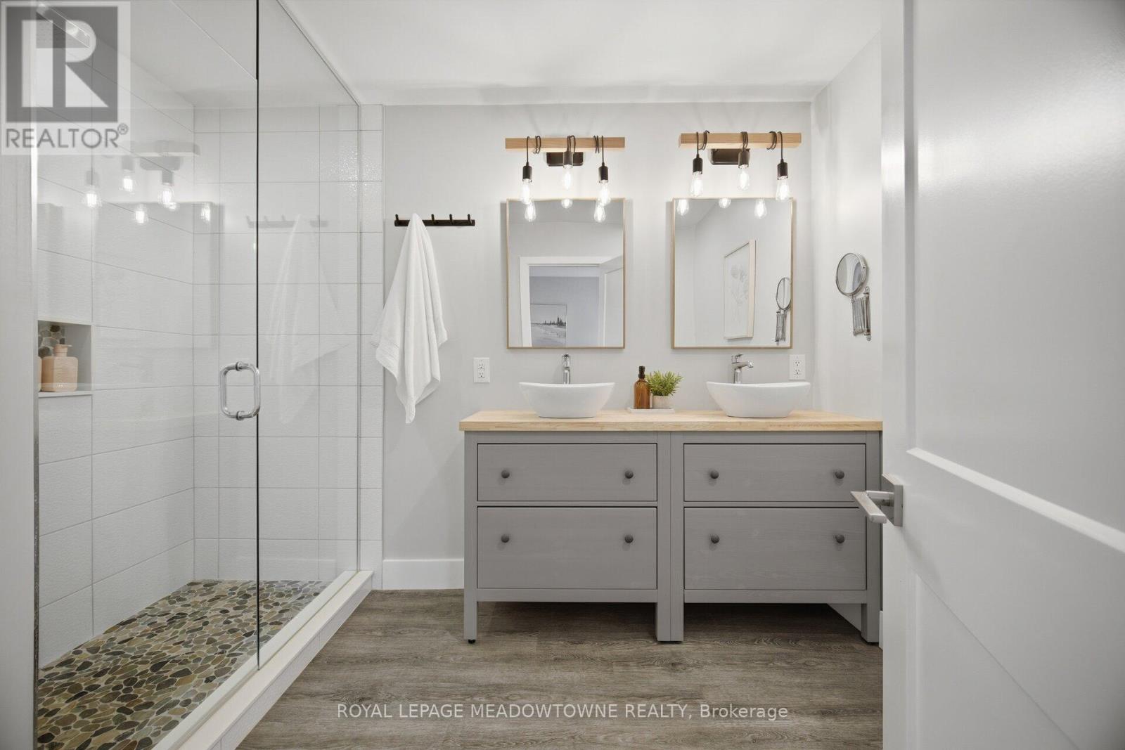 282 Woodward Avenue, Milton, Ontario  L9T 1V2 - Photo 23 - W12947276