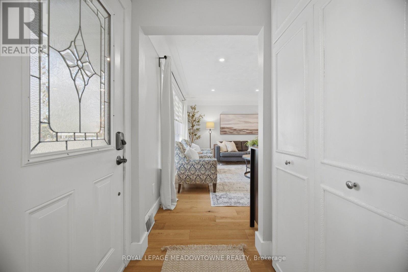 282 Woodward Avenue, Milton, Ontario  L9T 1V2 - Photo 5 - W12947276