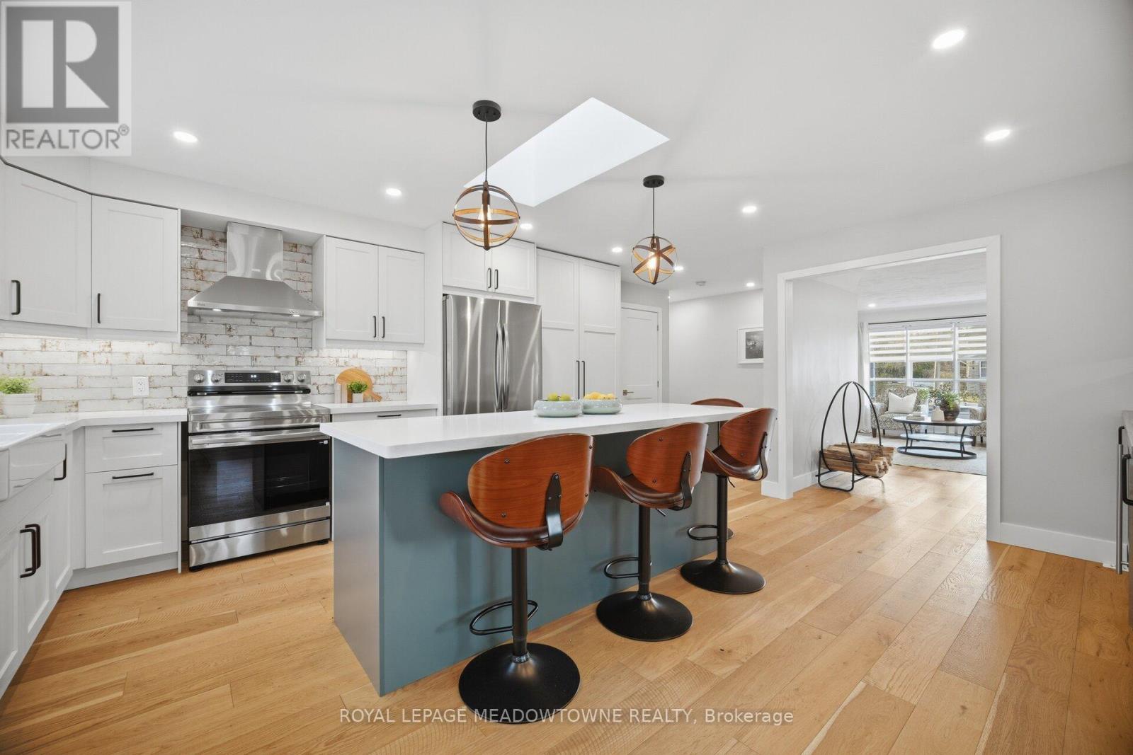 282 Woodward Avenue, Milton, Ontario  L9T 1V2 - Photo 9 - W12947276