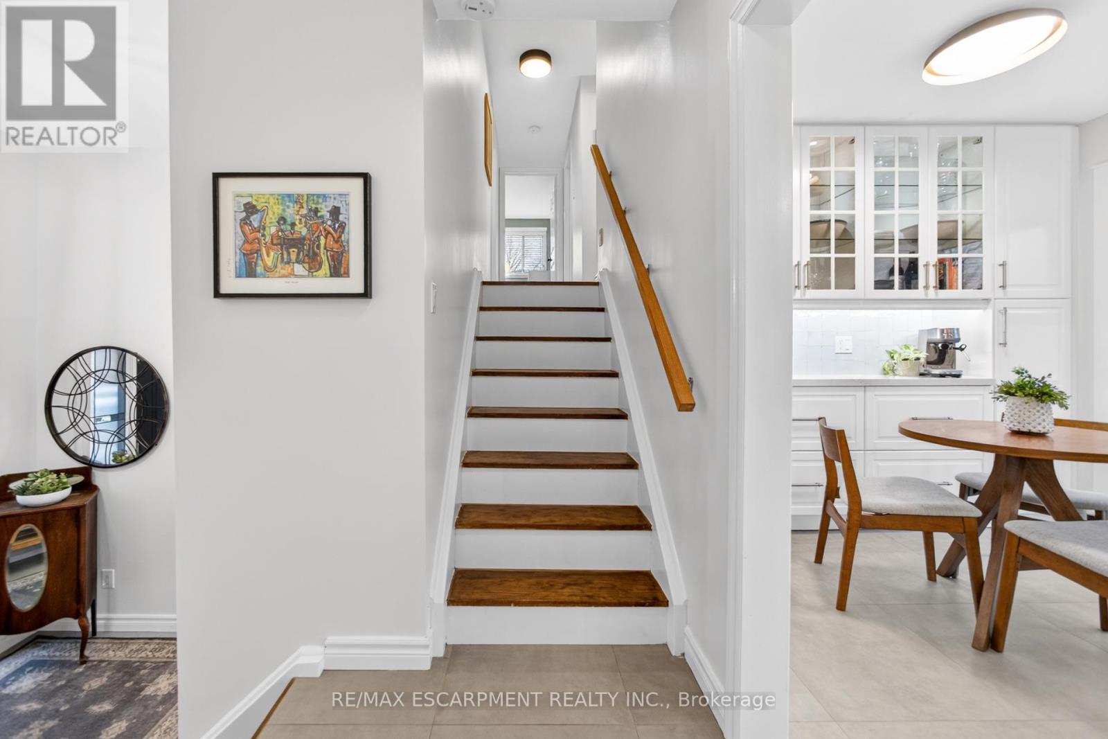 479 Pinedale Avenue, Burlington, Ontario  L7L 3W3 - Photo 20 - W12947280