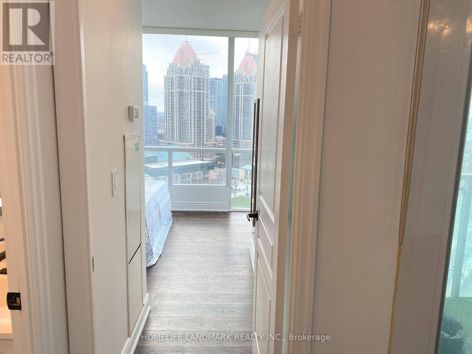 1802 - 3939 Duke Of York Boulevard, Mississauga, Ontario  L5B 4N2 - Photo 20 - W12947284