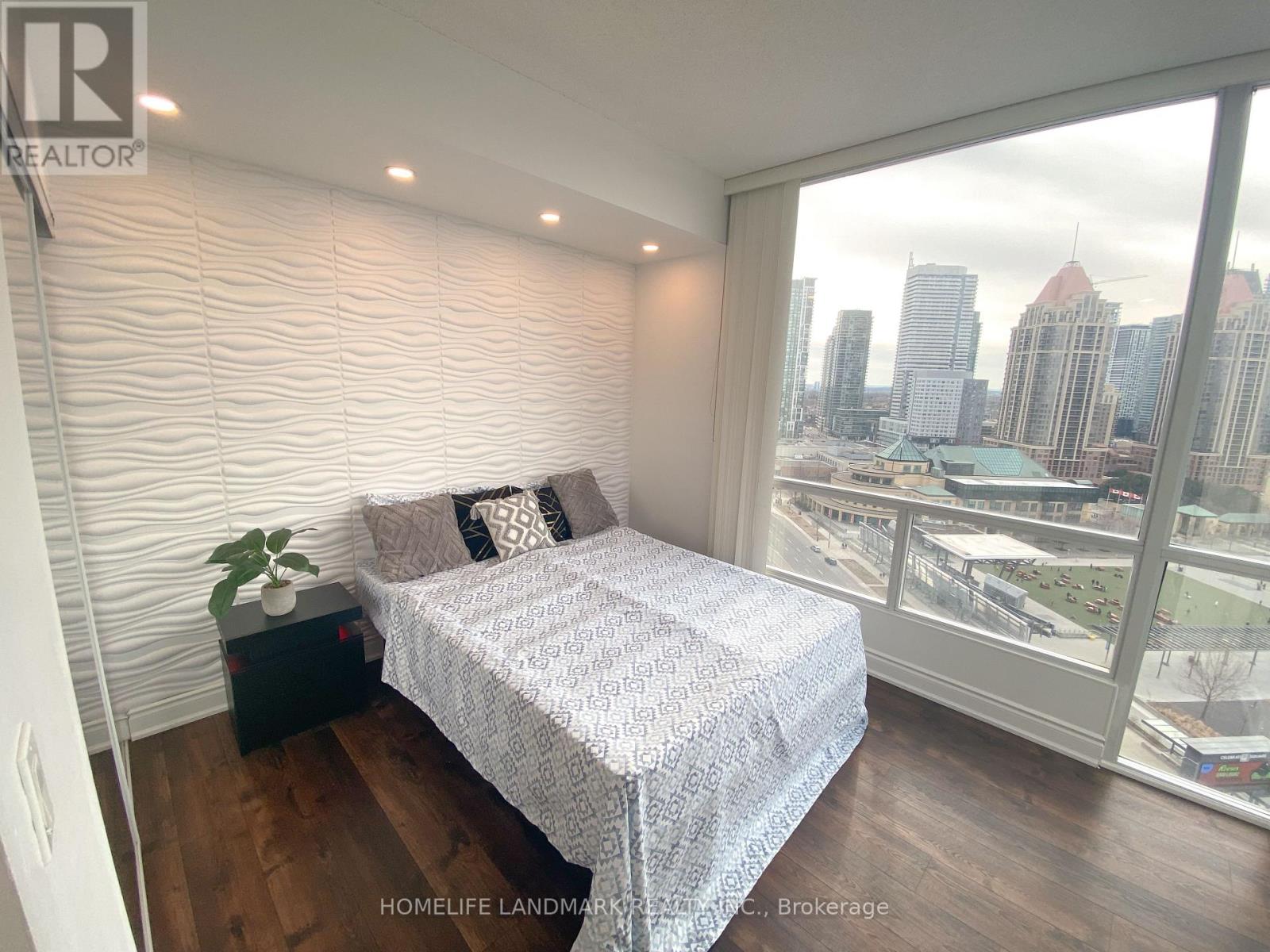 1802 - 3939 Duke Of York Boulevard, Mississauga, Ontario  L5B 4N2 - Photo 21 - W12947284