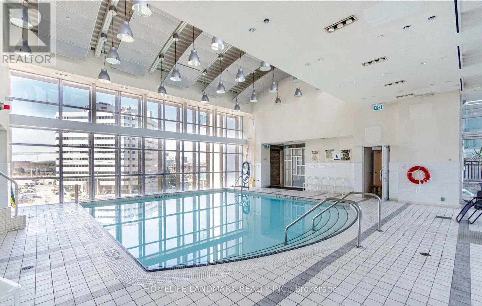 1802 - 3939 Duke Of York Boulevard, Mississauga, Ontario  L5B 4N2 - Photo 27 - W12947284