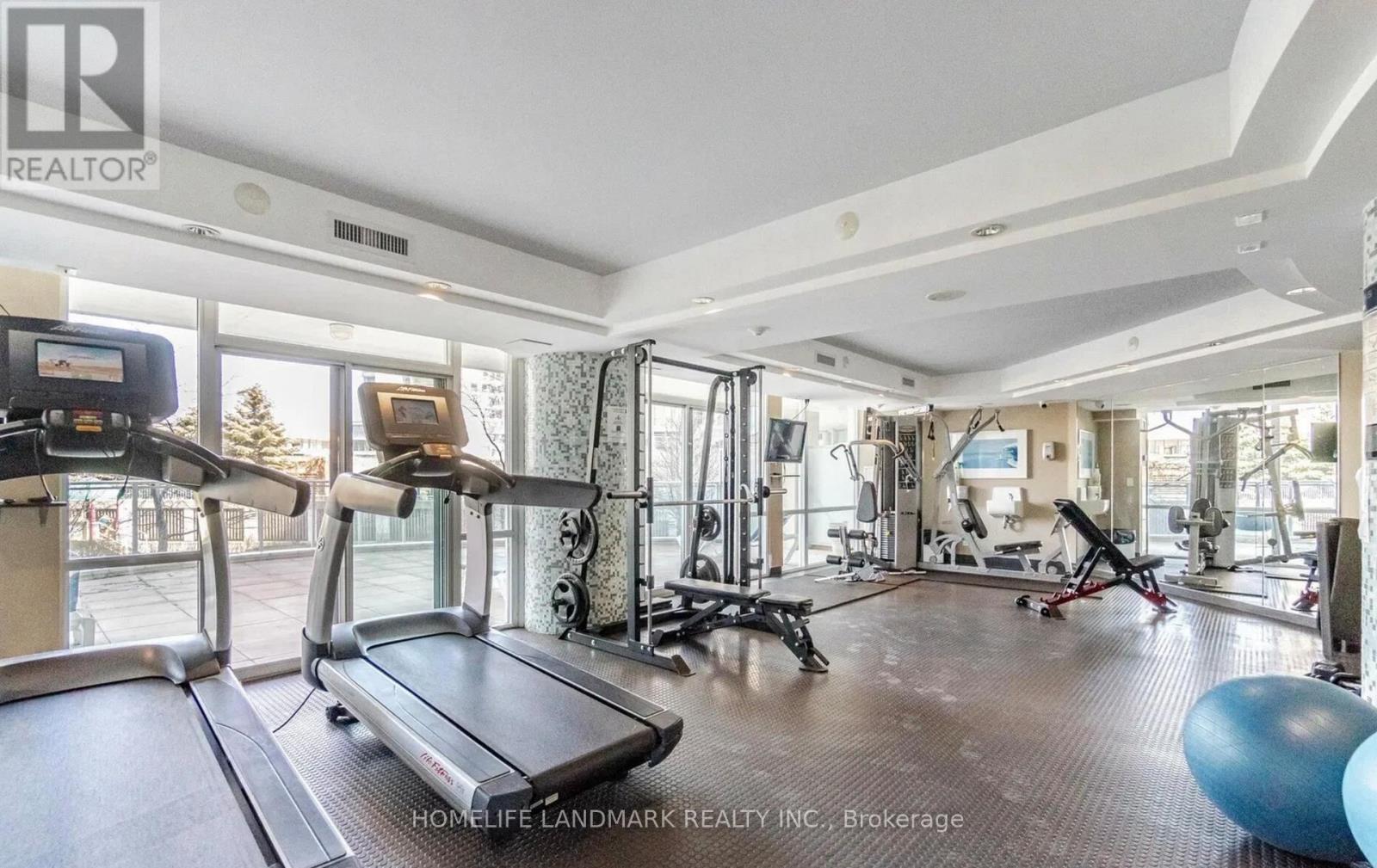 1802 - 3939 Duke Of York Boulevard, Mississauga, Ontario  L5B 4N2 - Photo 28 - W12947284