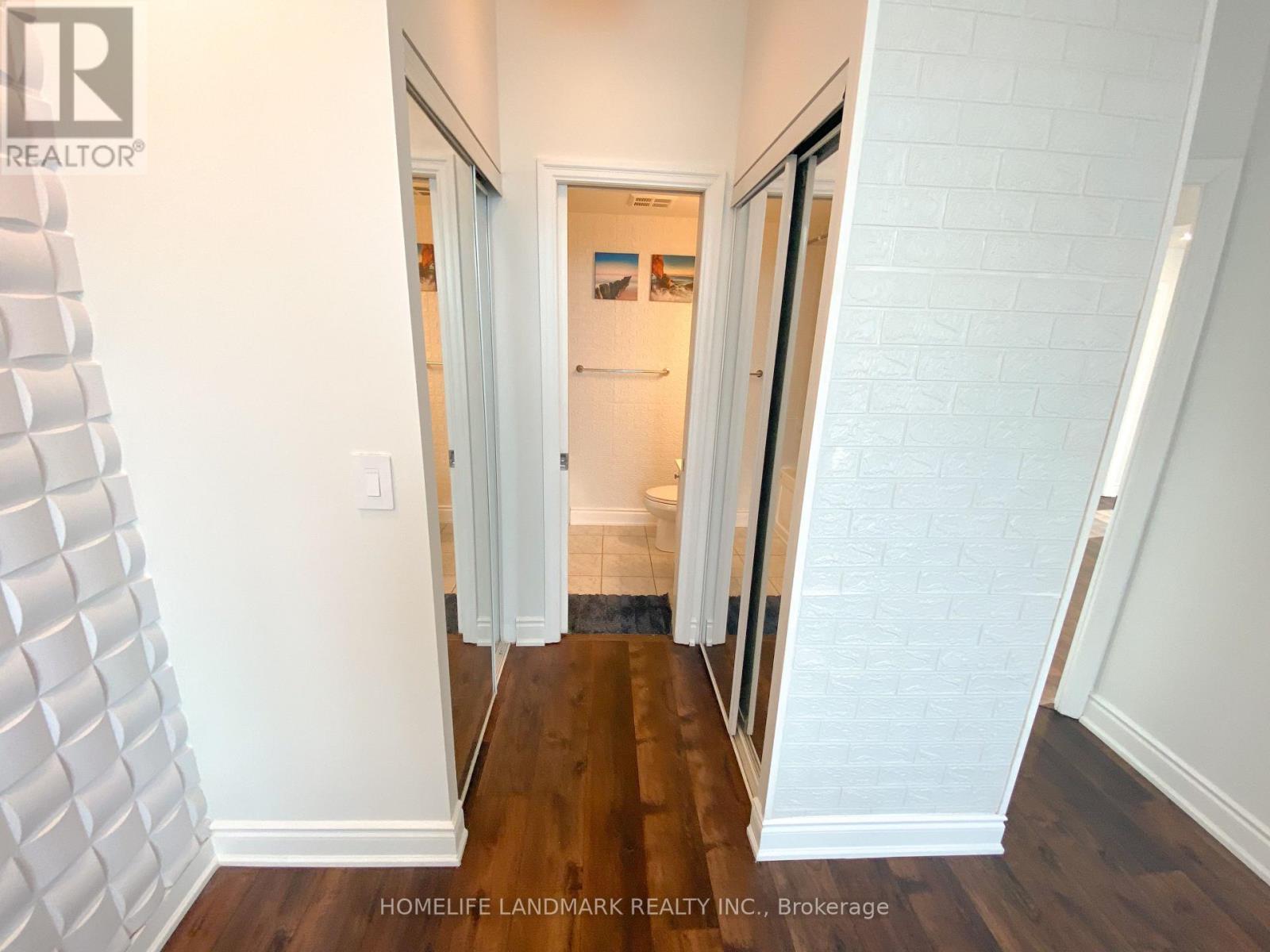 1802 - 3939 Duke Of York Boulevard, Mississauga, Ontario  L5B 4N2 - Photo 42 - W12947284