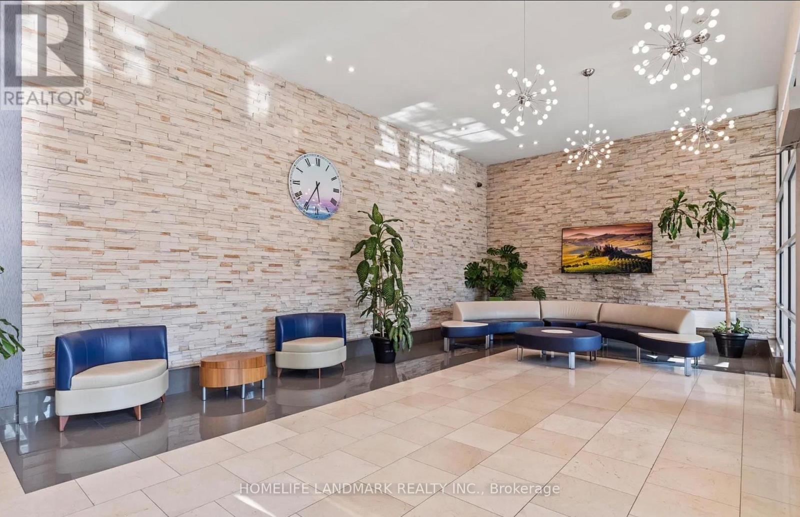 1802 - 3939 Duke Of York Boulevard, Mississauga, Ontario  L5B 4N2 - Photo 45 - W12947284