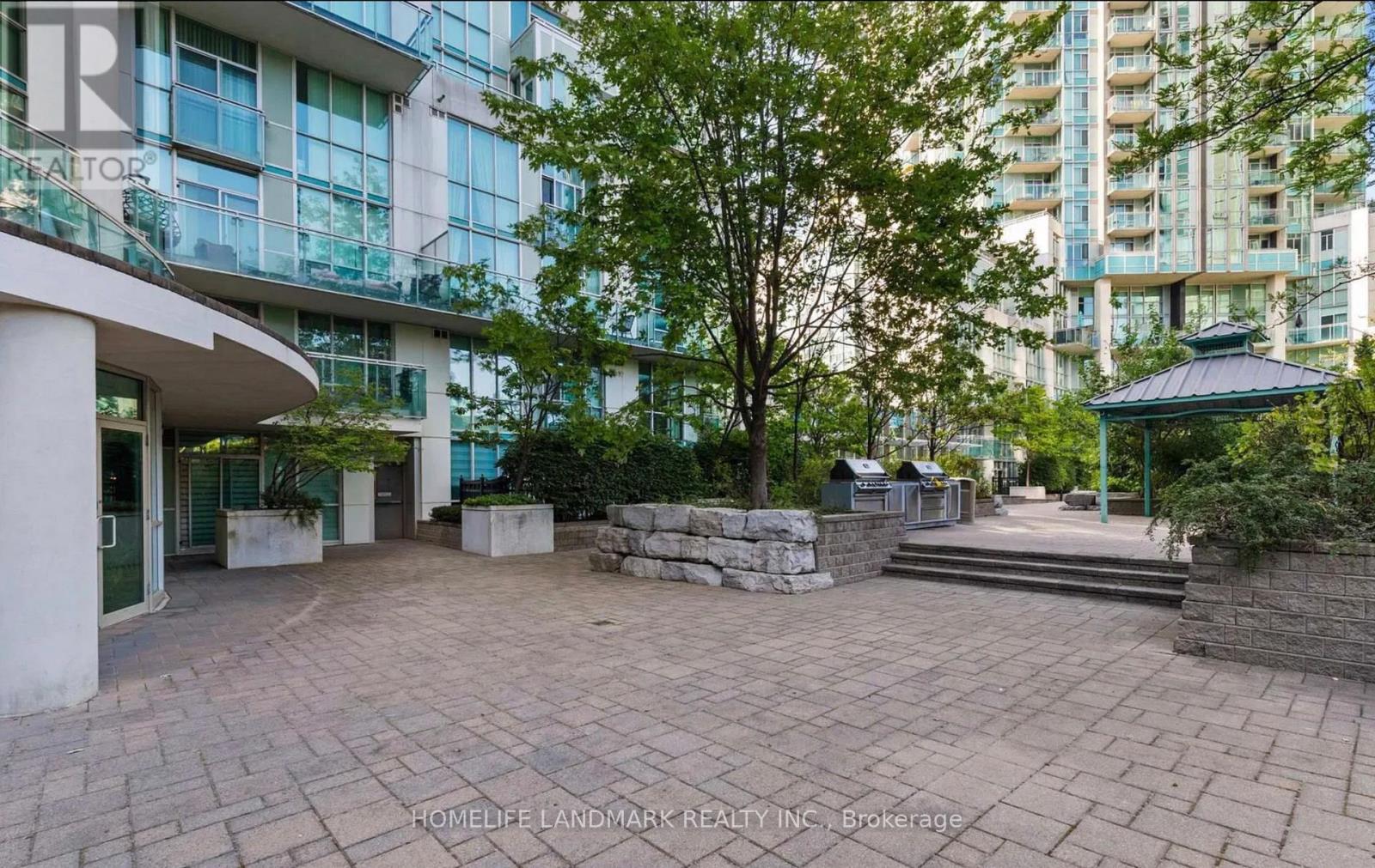 1802 - 3939 Duke Of York Boulevard, Mississauga, Ontario  L5B 4N2 - Photo 47 - W12947284