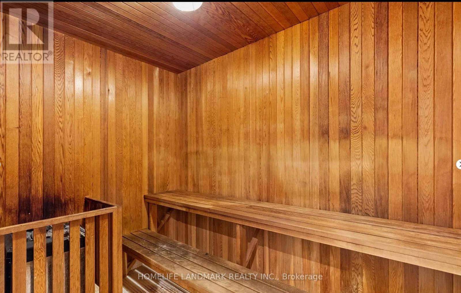 1802 - 3939 Duke Of York Boulevard, Mississauga, Ontario  L5B 4N2 - Photo 6 - W12947284