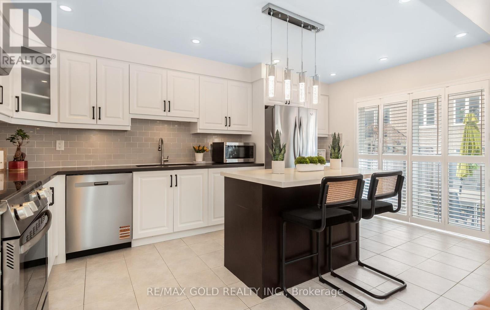 299 Gooding Crescent, Milton, Ontario  L9E 0A9 - Photo 12 - W12947314