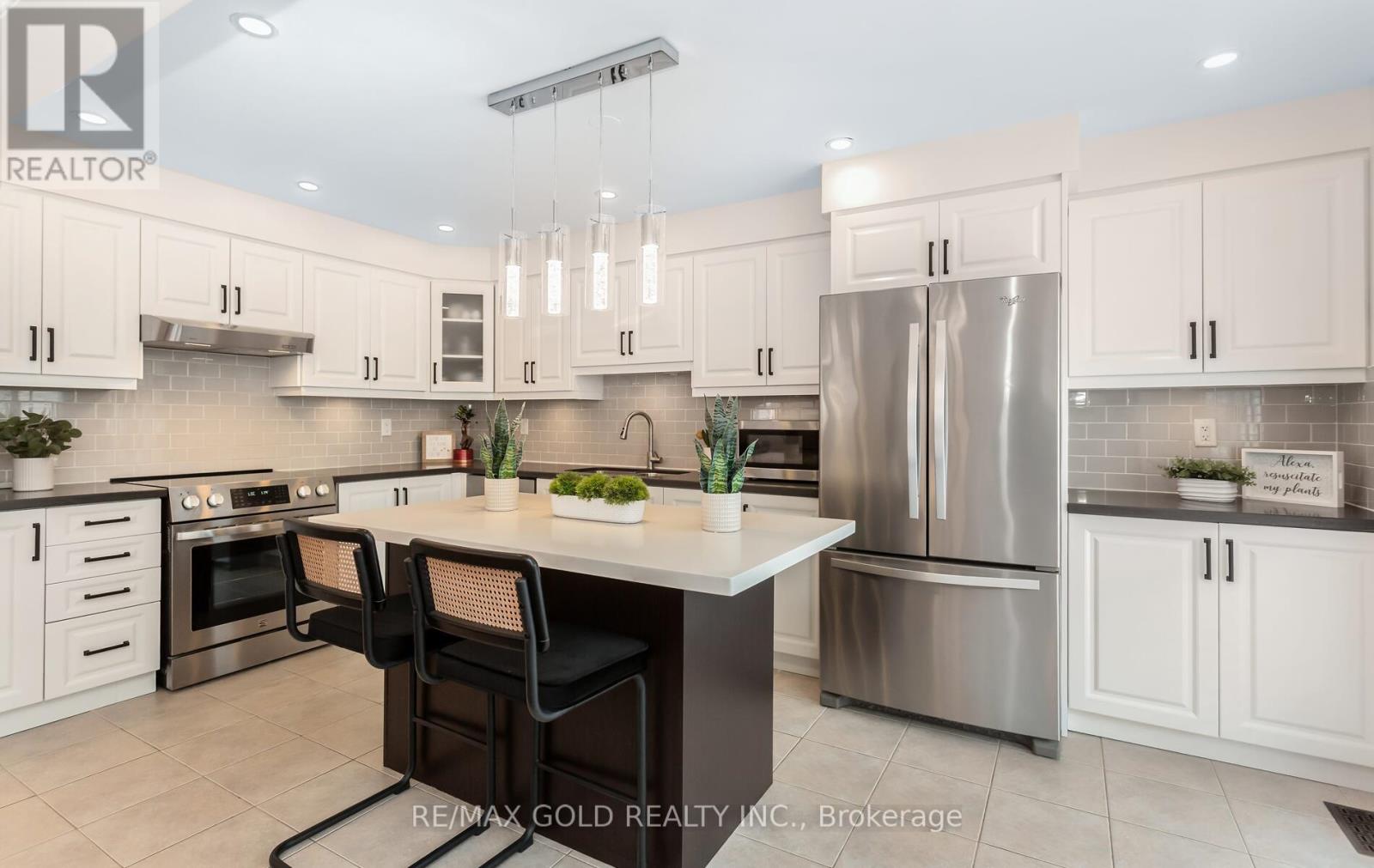 299 Gooding Crescent, Milton, Ontario  L9E 0A9 - Photo 14 - W12947314