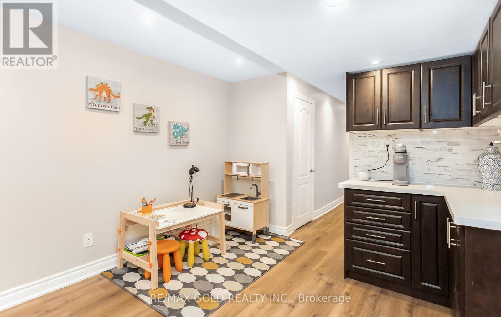 299 Gooding Crescent, Milton, Ontario  L9E 0A9 - Photo 41 - W12947314