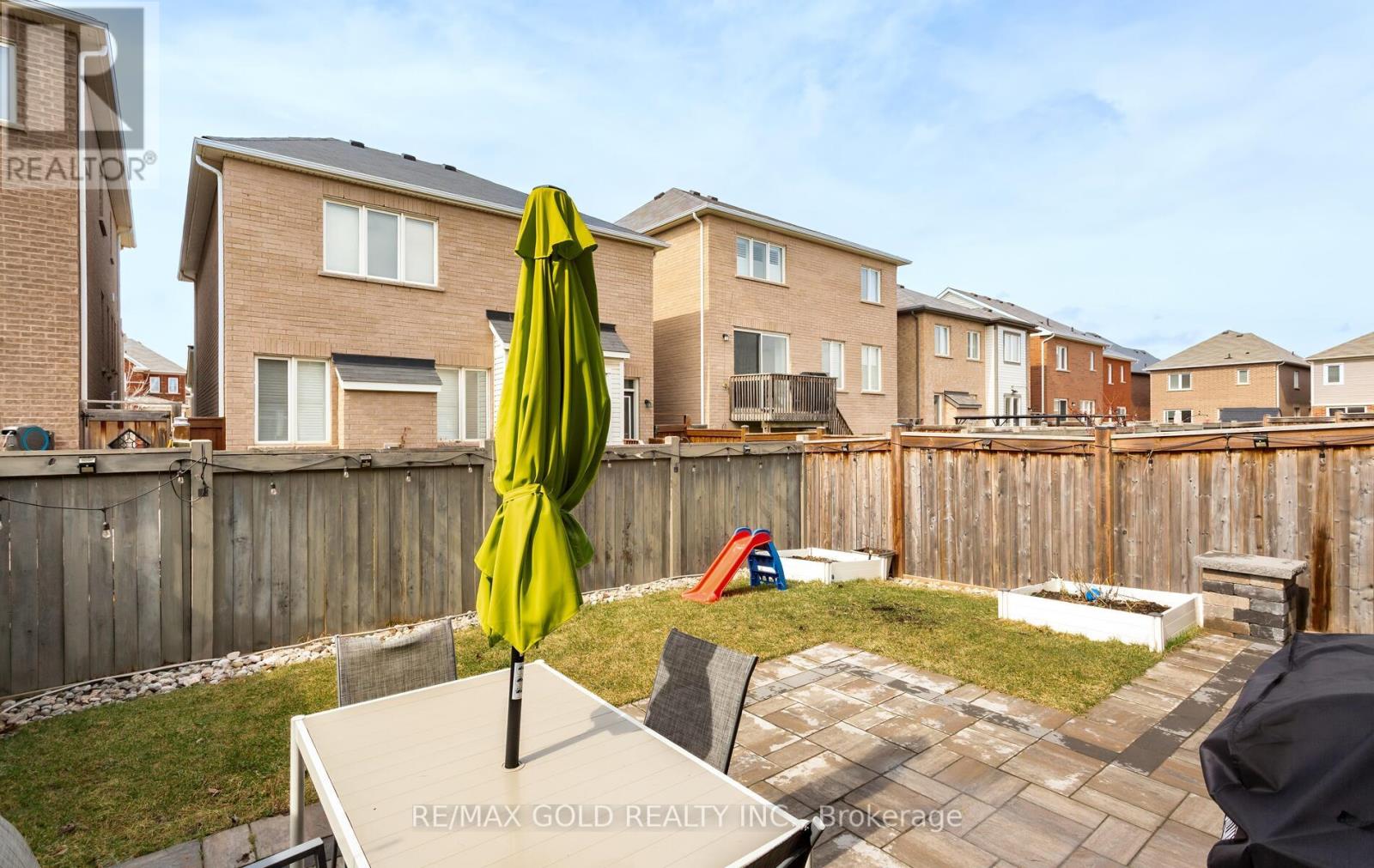 299 Gooding Crescent, Milton, Ontario  L9E 0A9 - Photo 47 - W12947314
