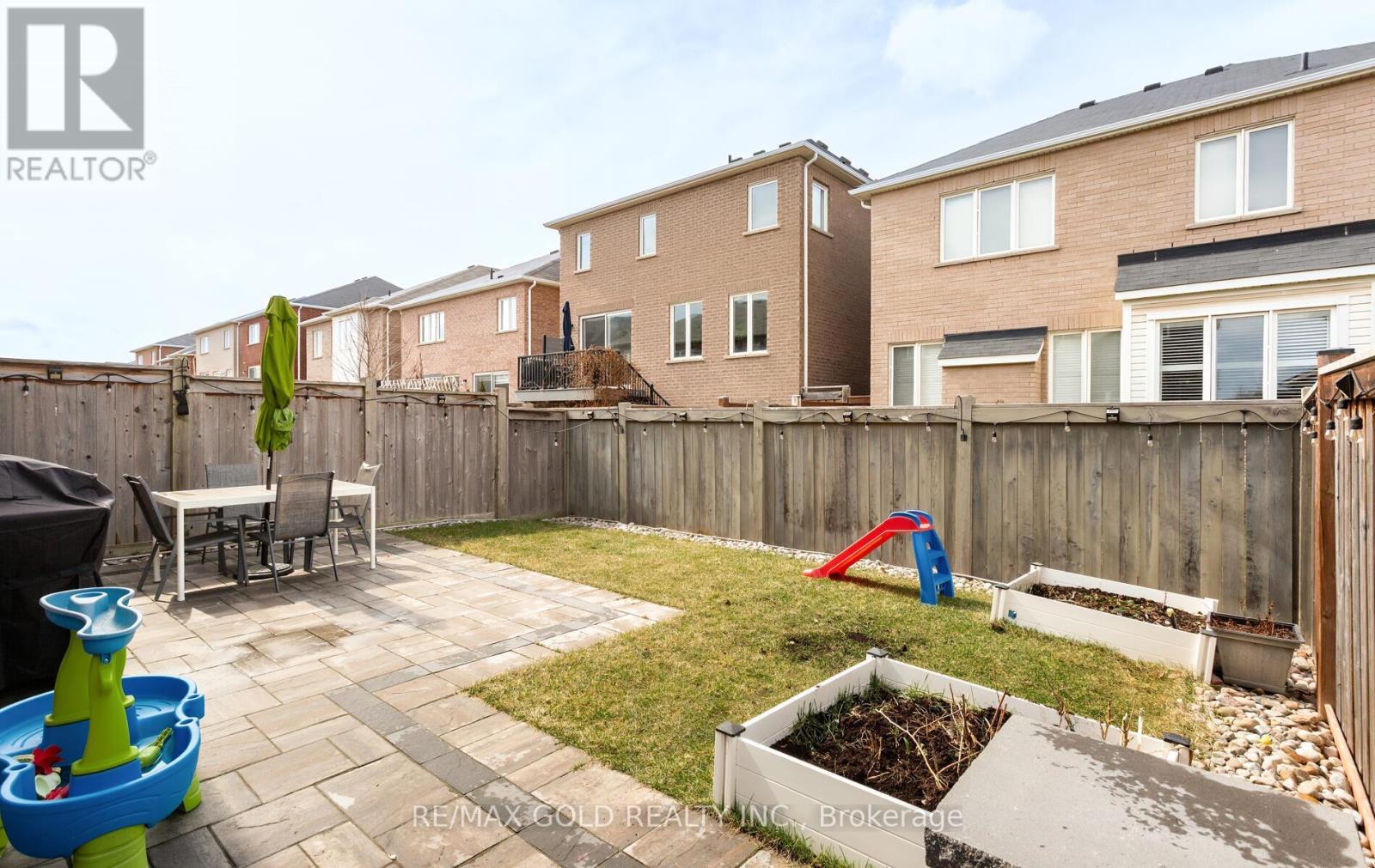 299 Gooding Crescent, Milton, Ontario  L9E 0A9 - Photo 48 - W12947314