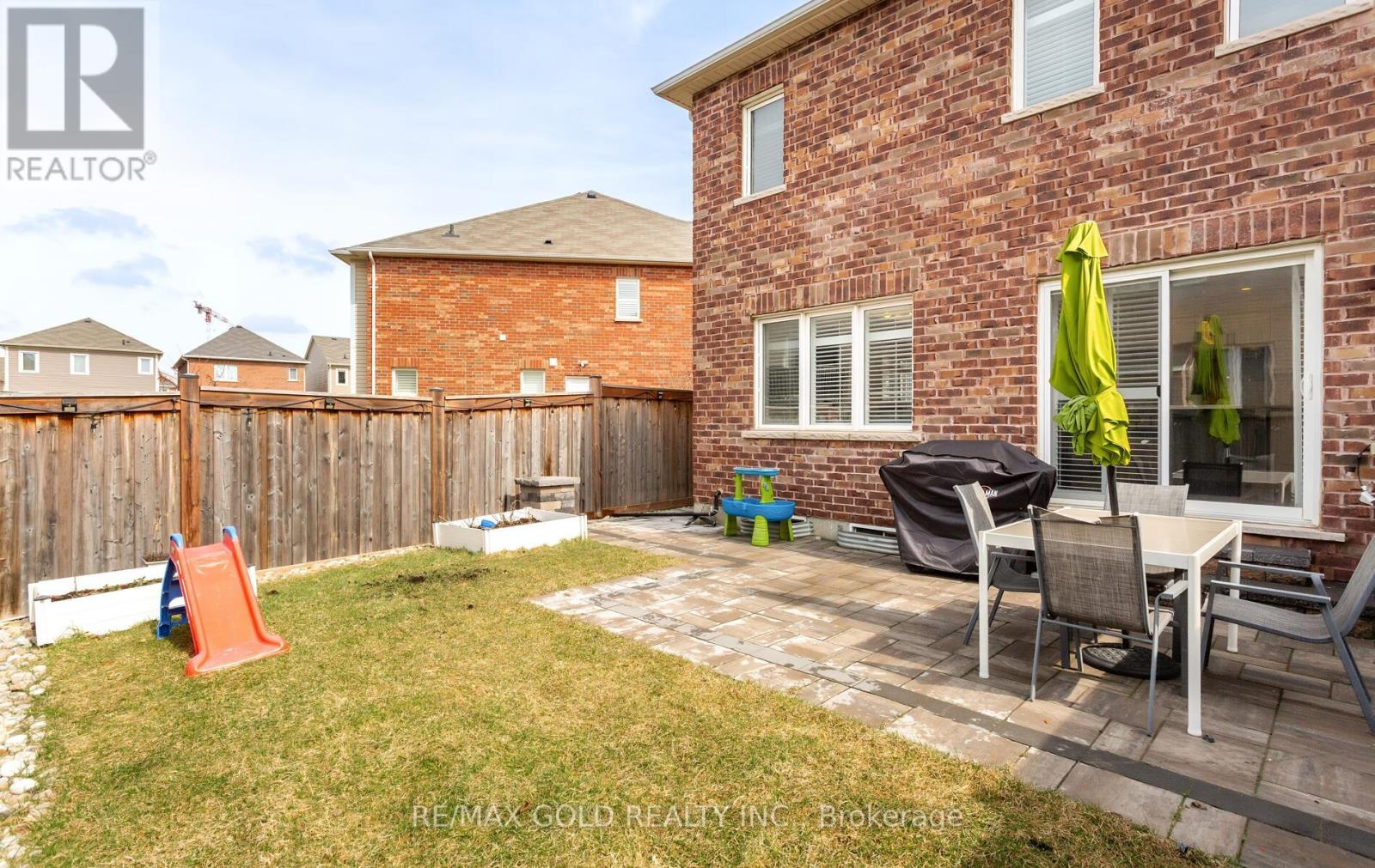 299 Gooding Crescent, Milton, Ontario  L9E 0A9 - Photo 49 - W12947314