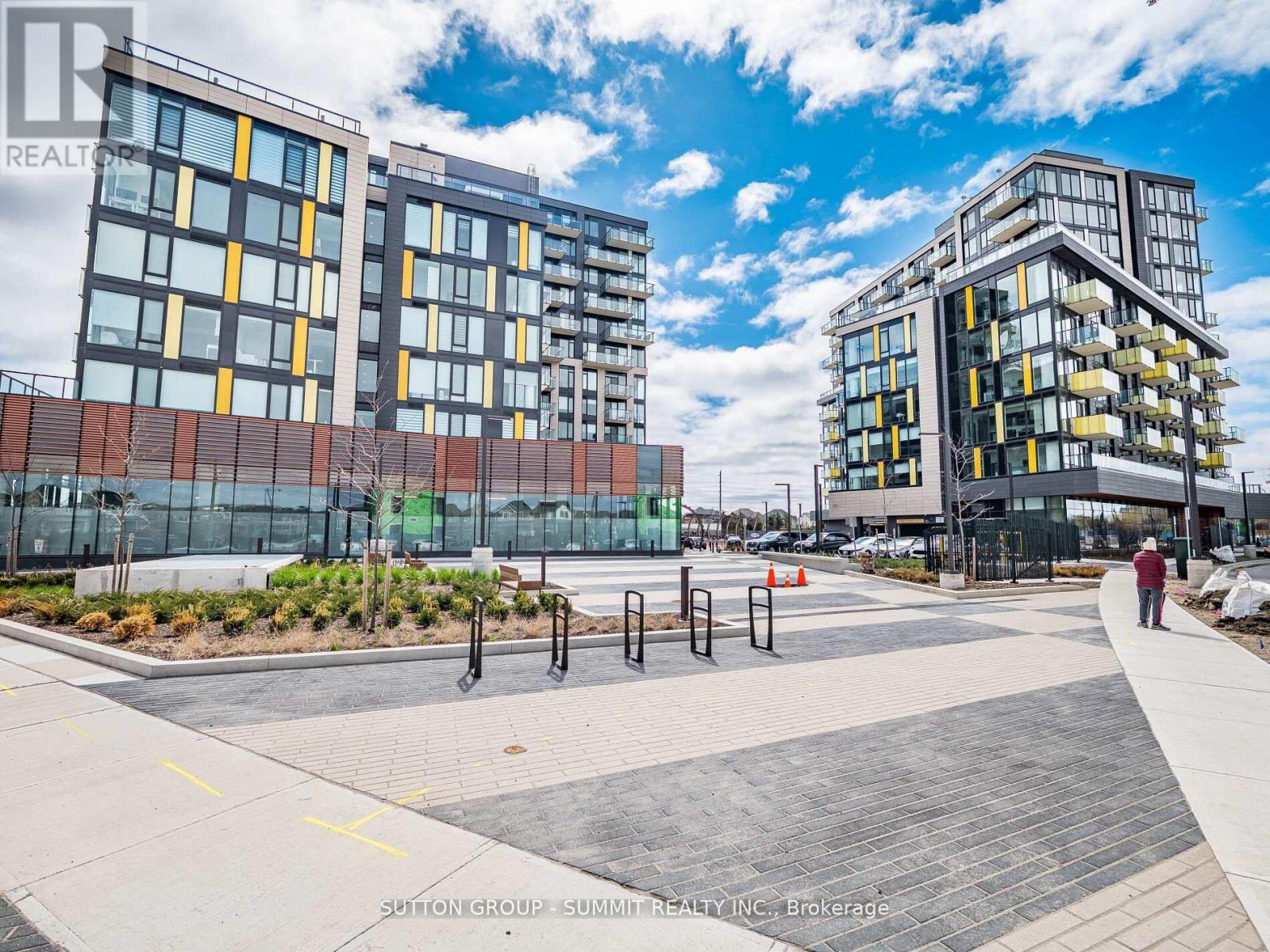 1009 - 3006 William Cutmore Boulevard, Oakville, Ontario  L6H 8A4 - Photo 3 - W12947318