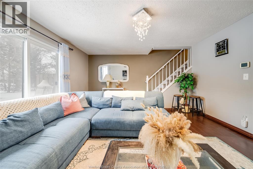 2914 Meadowbrook Lane Unit# 1, Windsor, Ontario  N8T 3C8 - Photo 4 - 26005495