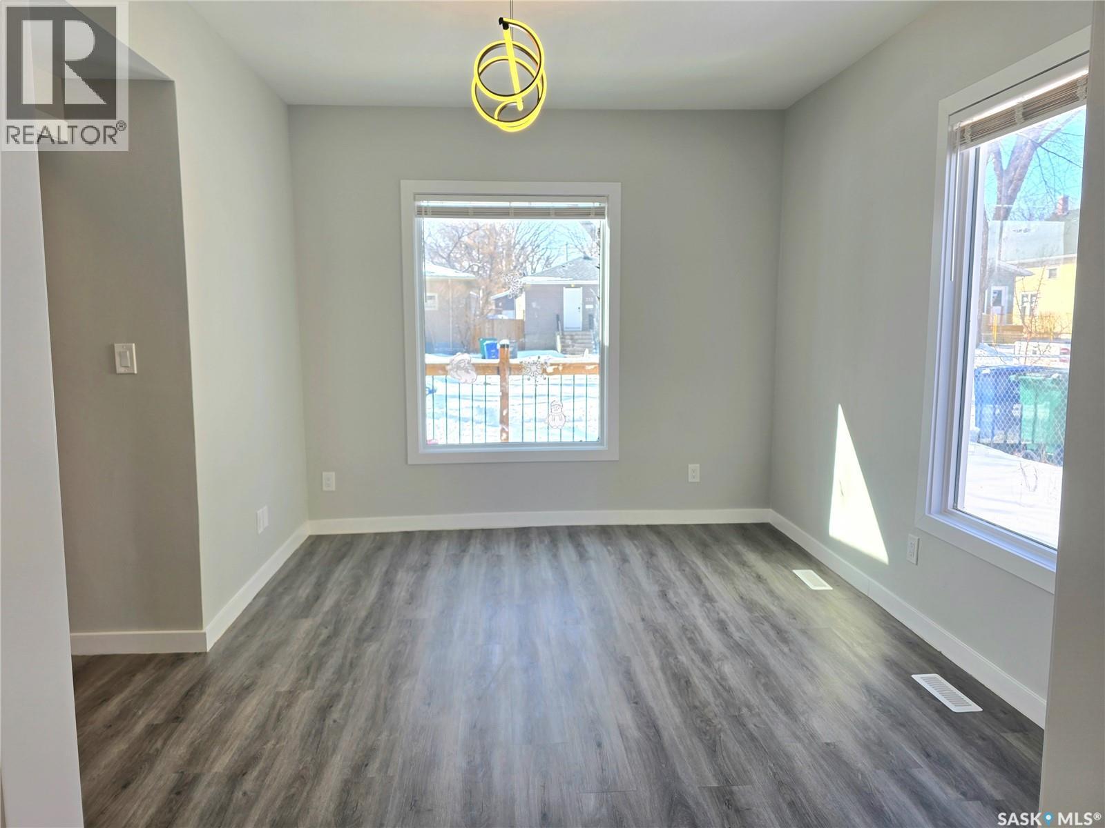 210 E Avenue N, Saskatoon, Saskatchewan  S7L 1R7 - Photo 5 - SK031809