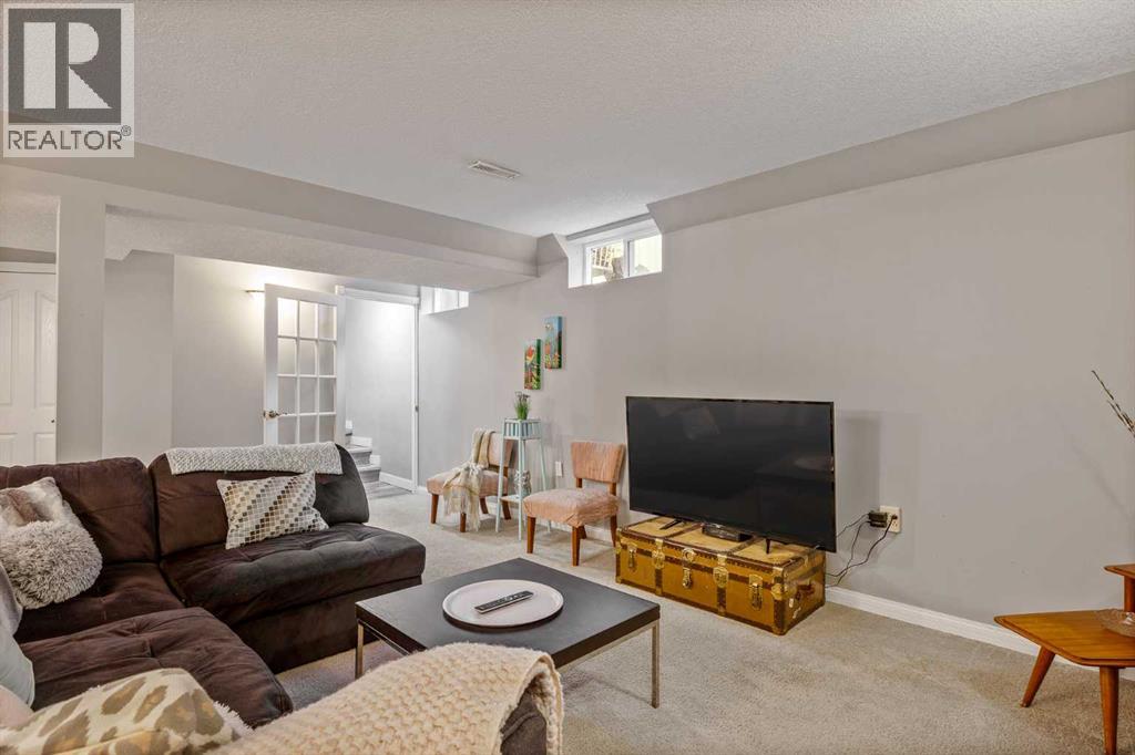 224 Cedarbrae Crescent Sw, Calgary, Alberta  T2W 1Y4 - Photo 25 - A2295154