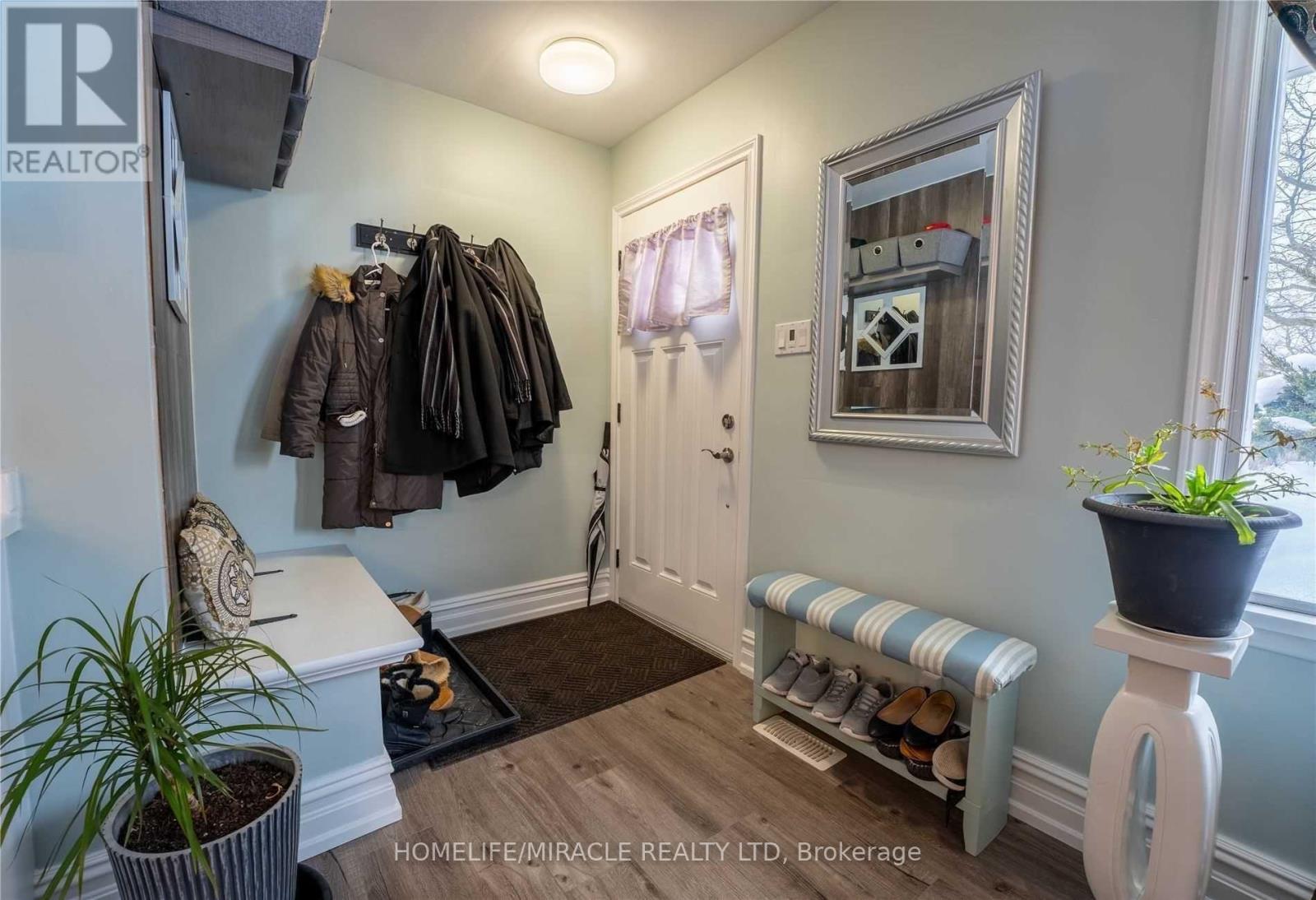 606 Ross Street, London East, Ontario  N5Y 3V7 - Photo 2 - X12947118