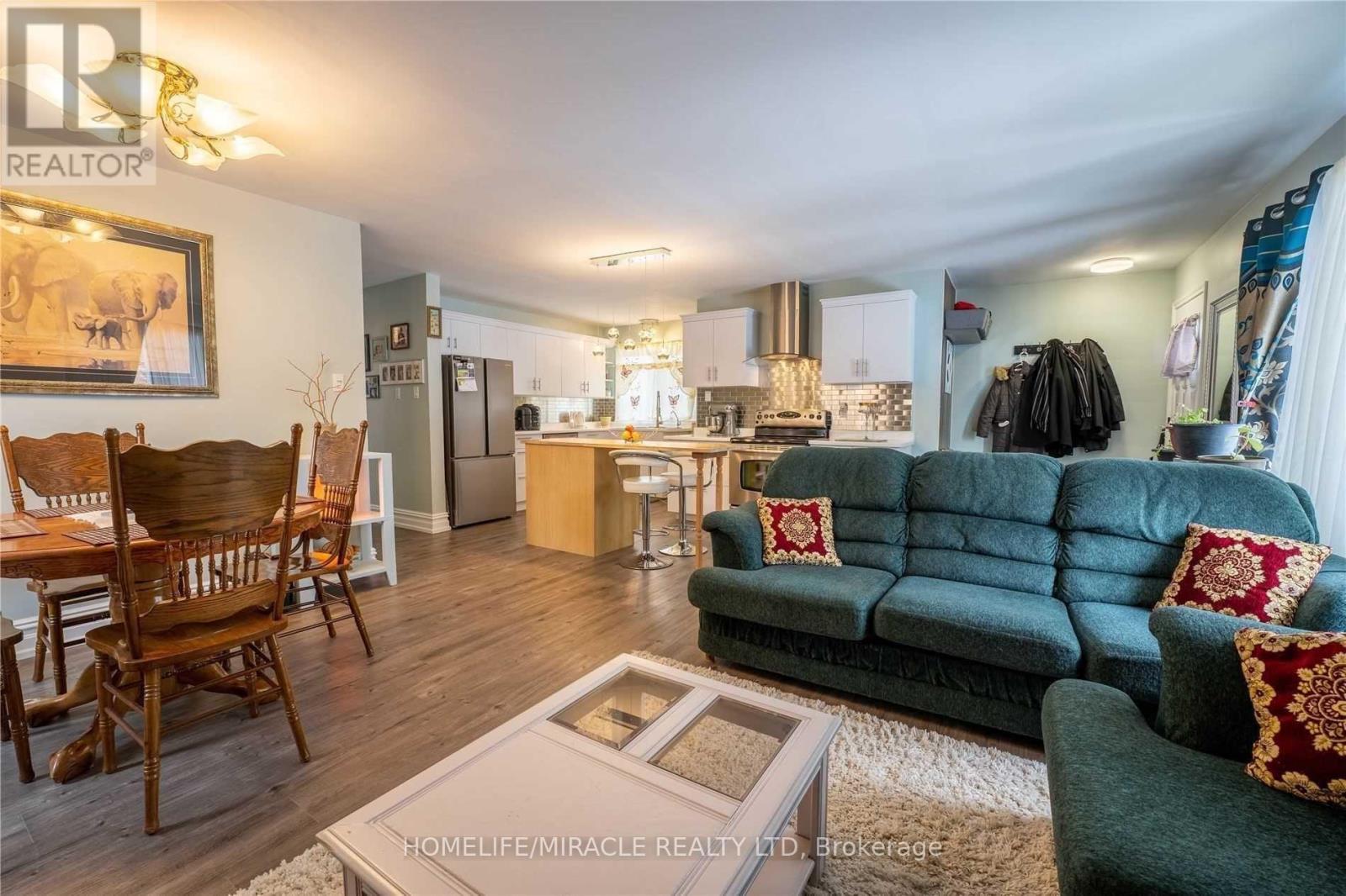 606 Ross Street, London East, Ontario  N5Y 3V7 - Photo 4 - X12947118