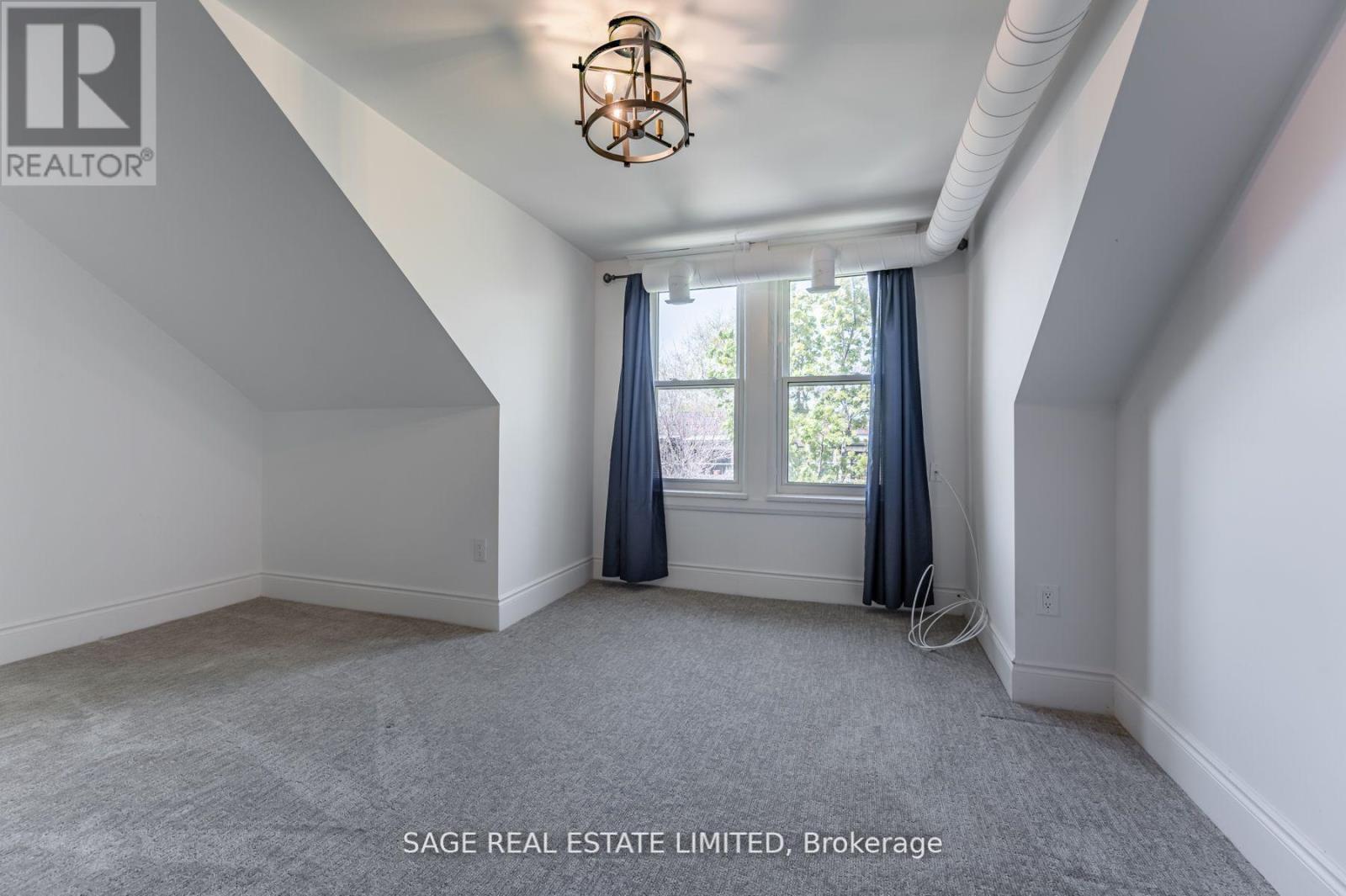 3rd - 459 Aberdeen Avenue, Hamilton, Ontario  L8P 2S4 - Photo 5 - X12947122