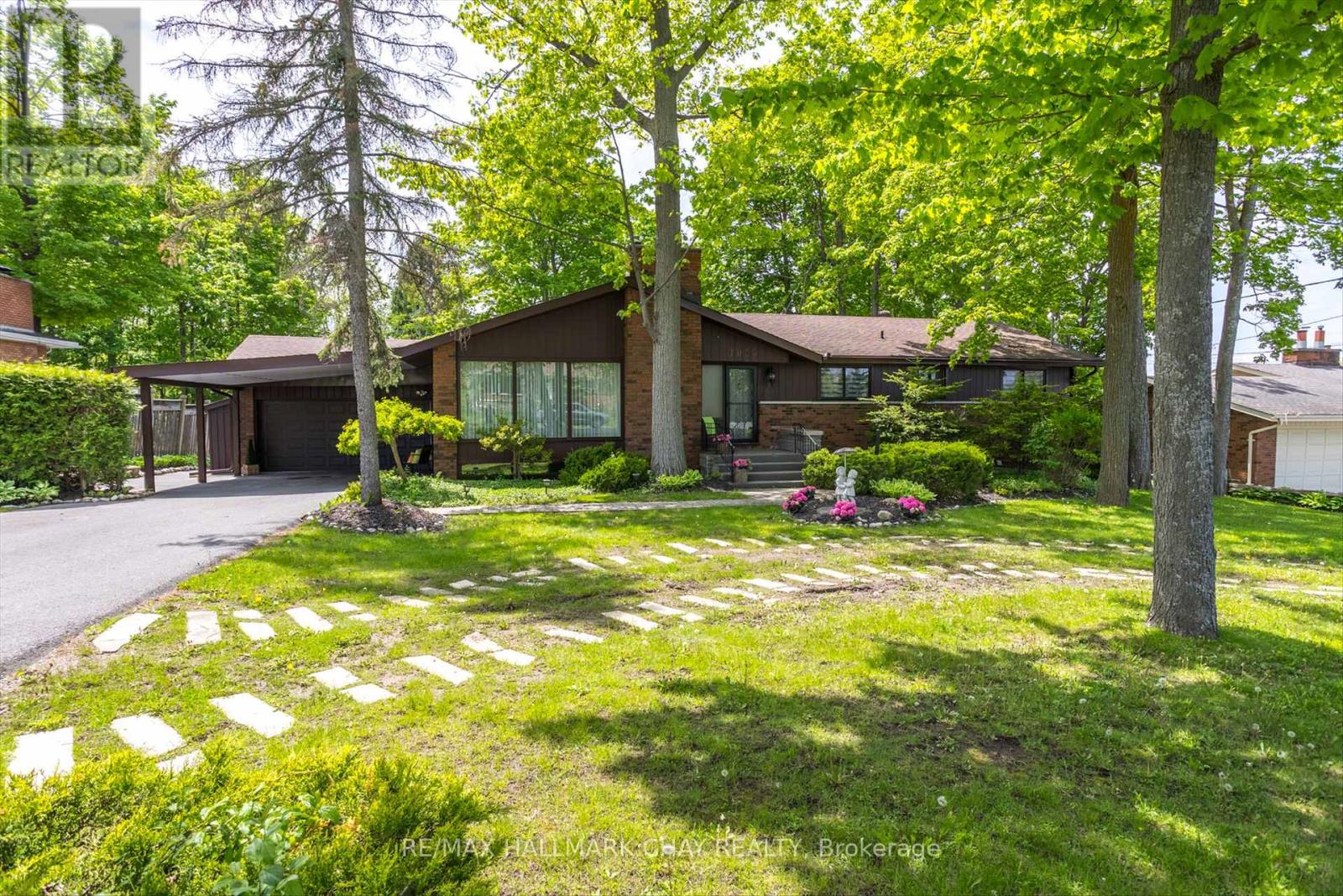 1009 Fairbairn Street, Peterborough, Ontario  K9K 1C1 - Photo 2 - X12947188