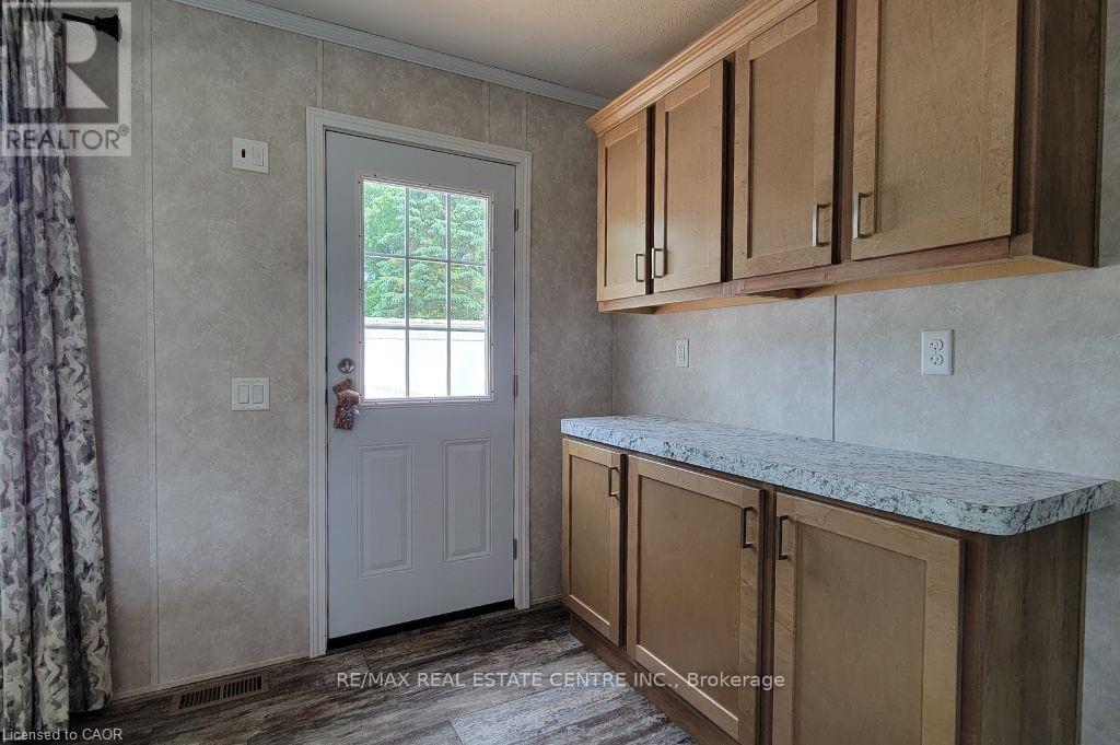 77 Park Lane, Hamilton, Ontario  N0B 2J0 - Photo 6 - X12947216