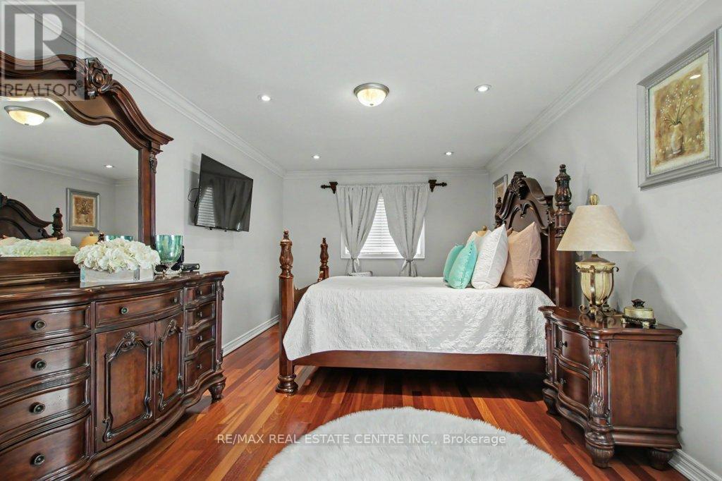 284 Normanhurst Avenue, Hamilton, Ontario  L8H 5N4 - Photo 31 - X12947220