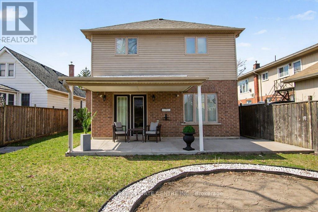 284 Normanhurst Avenue, Hamilton, Ontario  L8H 5N4 - Photo 44 - X12947220