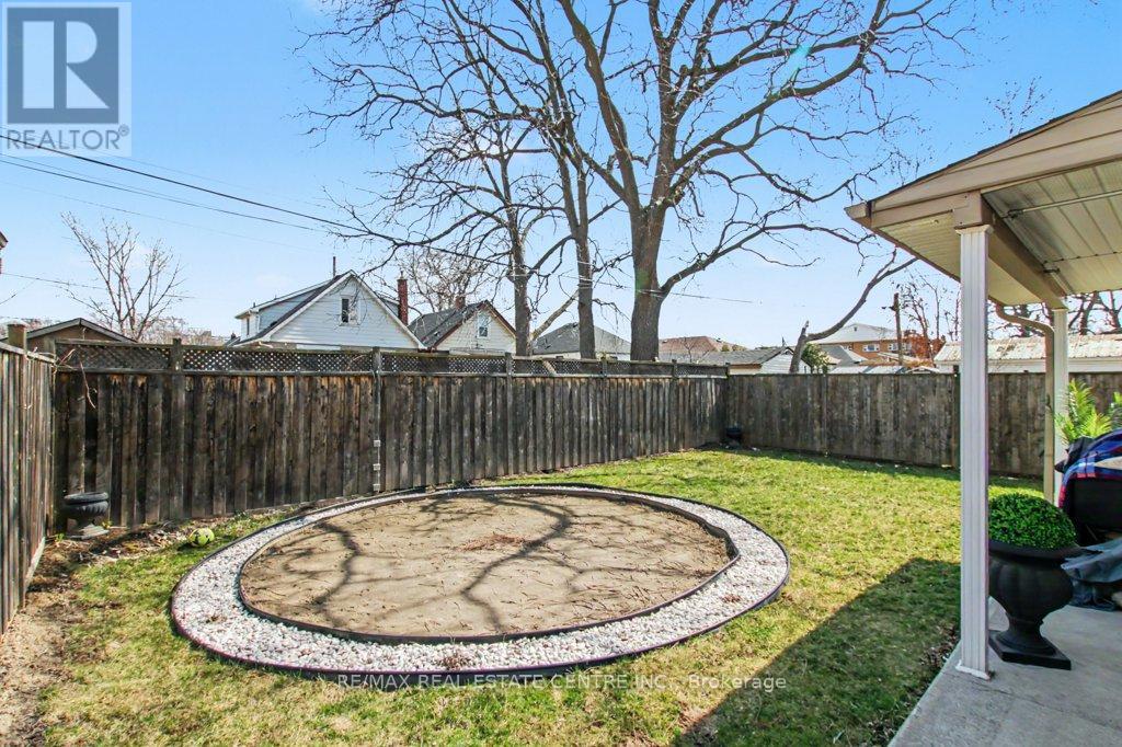 284 Normanhurst Avenue, Hamilton, Ontario  L8H 5N4 - Photo 45 - X12947220