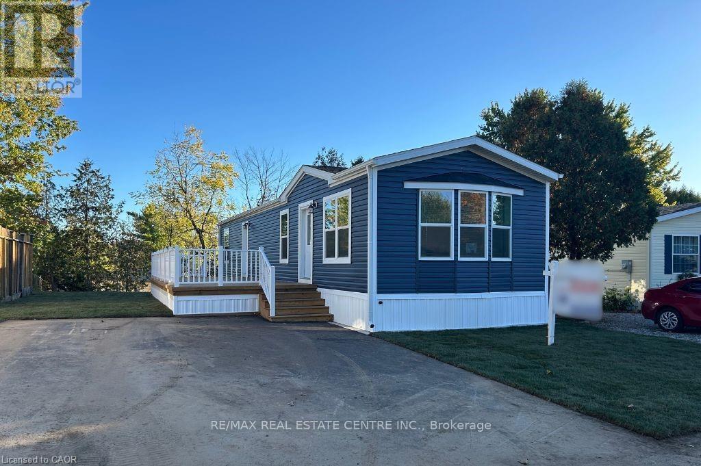 24 Macpherson Crescent, Hamilton, Ontario  N0B 2J0 - Photo 2 - X12947258