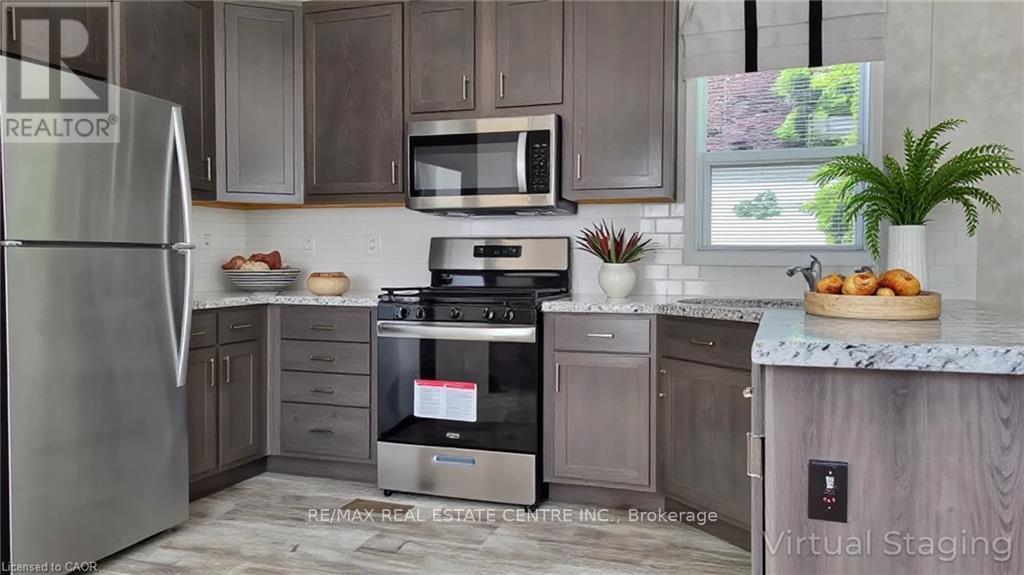 24 Macpherson Crescent, Hamilton, Ontario  N0B 2J0 - Photo 5 - X12947258