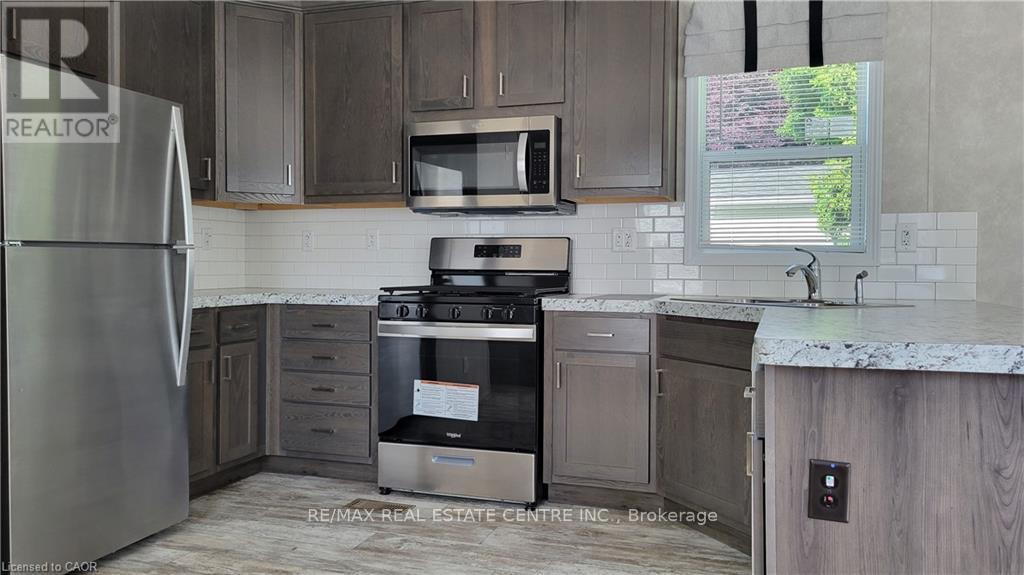 24 Macpherson Crescent, Hamilton, Ontario  N0B 2J0 - Photo 6 - X12947258