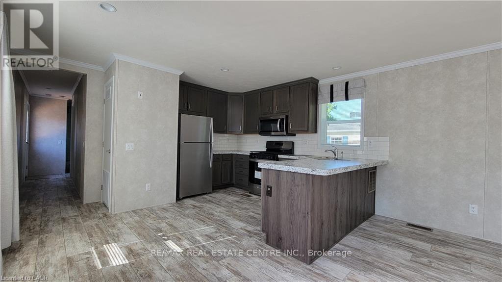 24 Macpherson Crescent, Hamilton, Ontario  N0B 2J0 - Photo 9 - X12947258