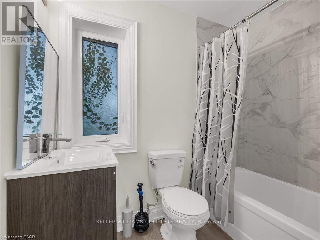 Main - 718 Cannon Street E, Hamilton, Ontario  L8L 2G9 - Photo 9 - X12947270