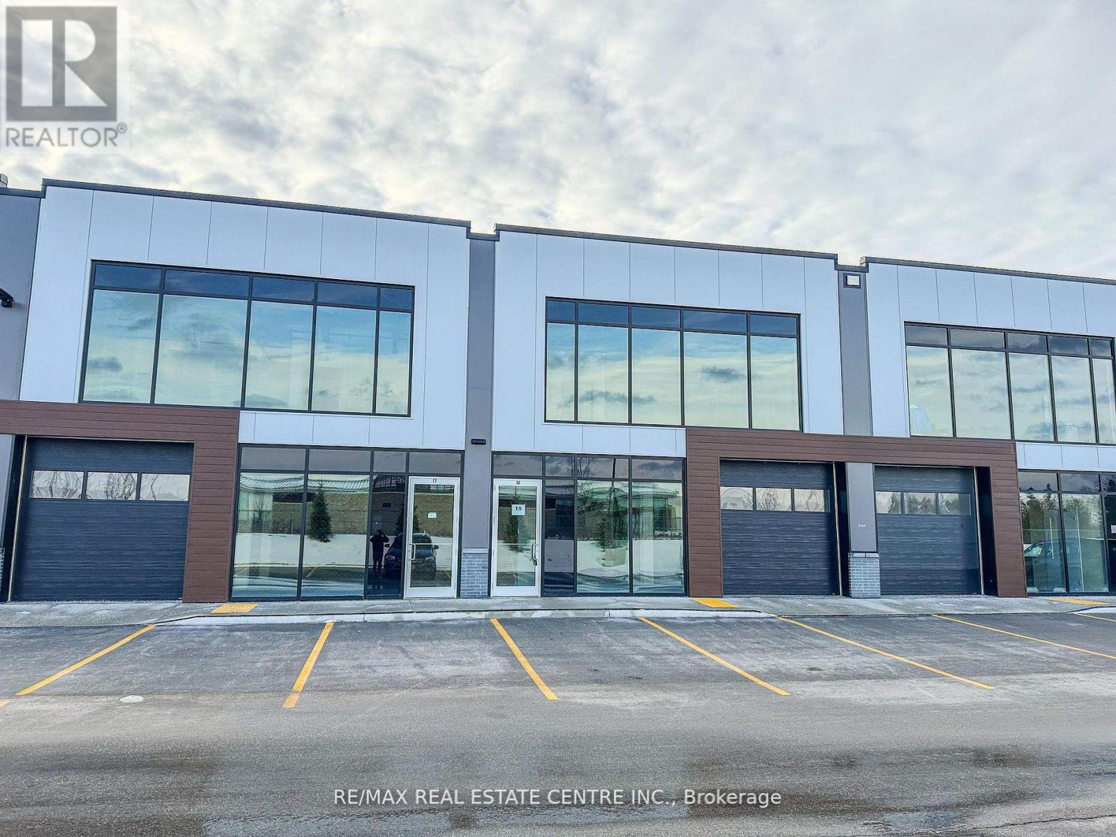 17 - 587 HANLON CREEK BOULEVARD, Guelph, Ontario