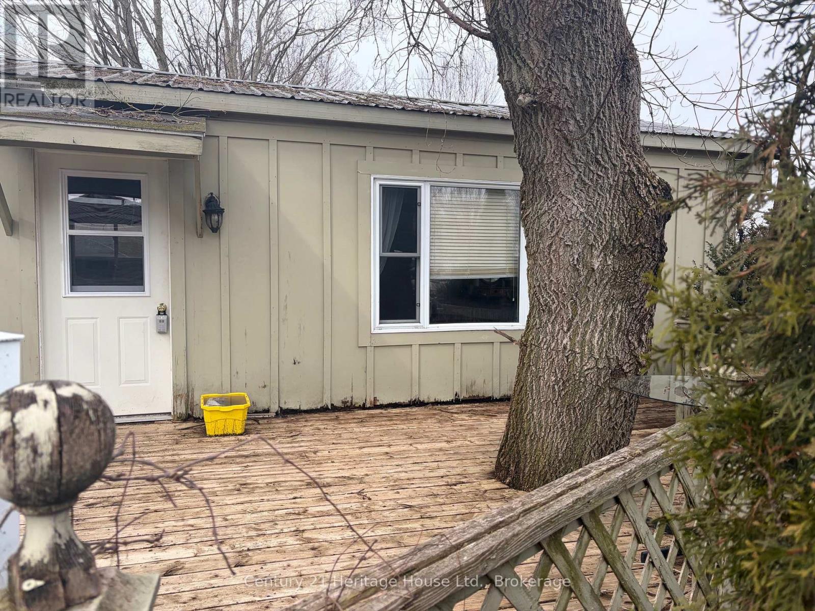 Unit 17  -302694 Douglas Street W, West Grey, Ontario  N0G 1R0 - Photo 4 - X12797560