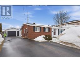 8 White Oak DR W, Sault Ste Marie, Ontario