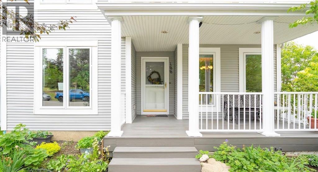 188 Tuscany Valley Drive Nw, Calgary, Alberta  T3L 2C2 - Photo 2 - A2294247