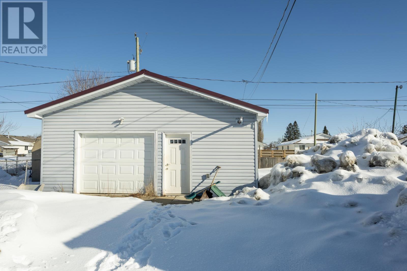 483 Mary St E, Thunder Bay, Ontario  P7E 4K2 - Photo 2 - TB2600524