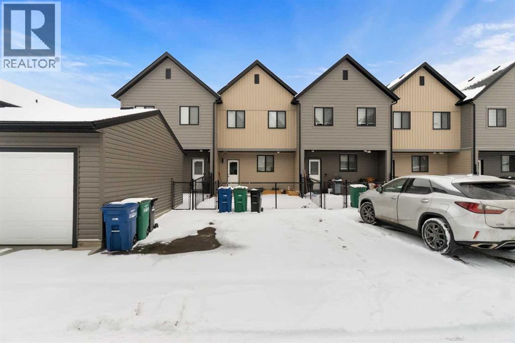 733 South Point Gate SW, Airdrie, Alberta  T4B 5H7 - Photo 31 - A2296516