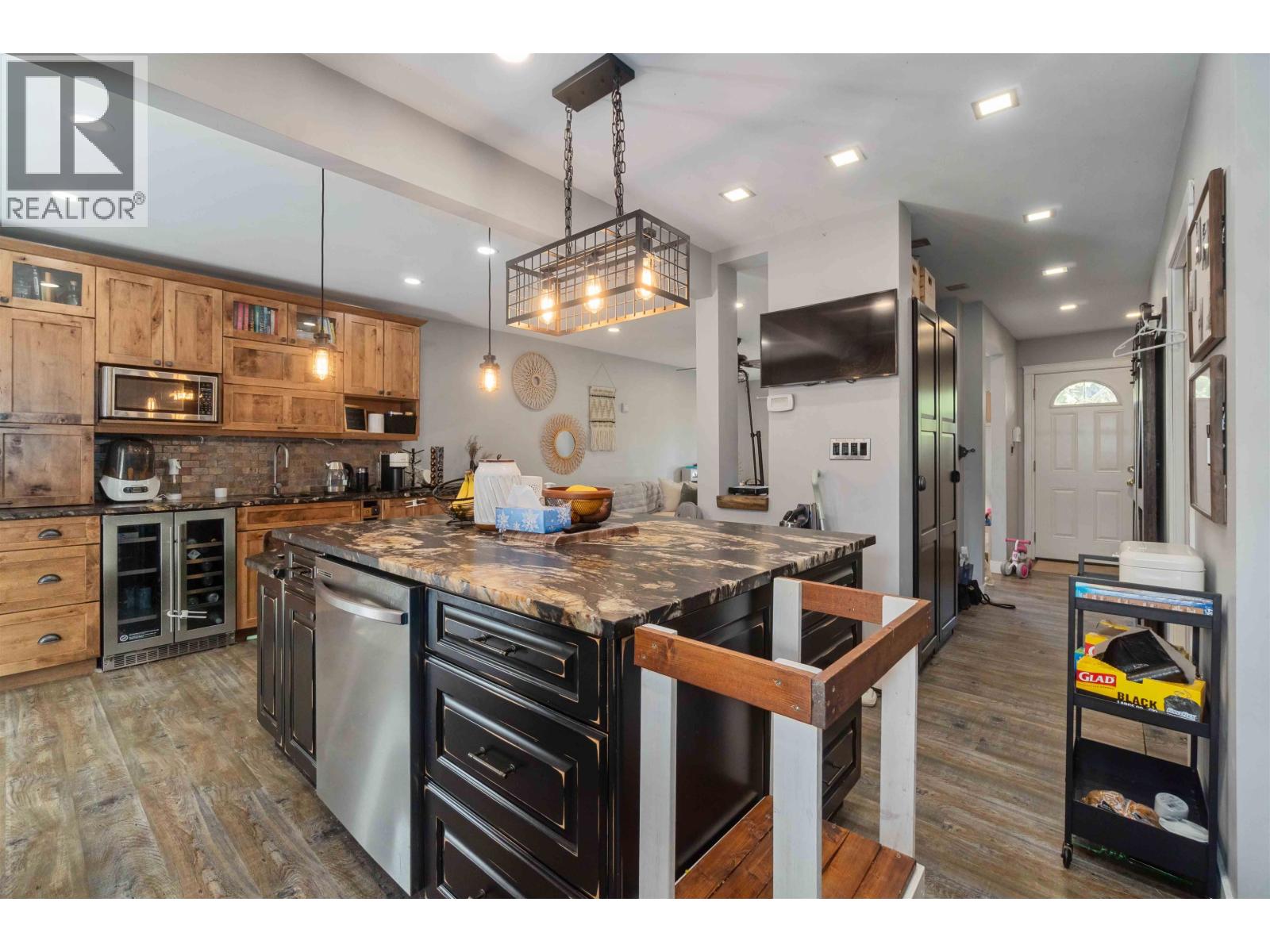 3629-3631 Flint Street, Port Coquitlam, British Columbia  V3B 4J9 - Photo 11 - R3106056