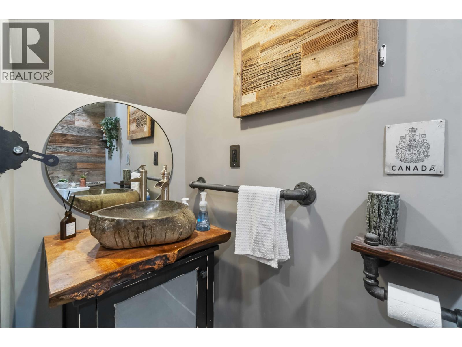 3629-3631 Flint Street, Port Coquitlam, British Columbia  V3B 4J9 - Photo 12 - R3106056