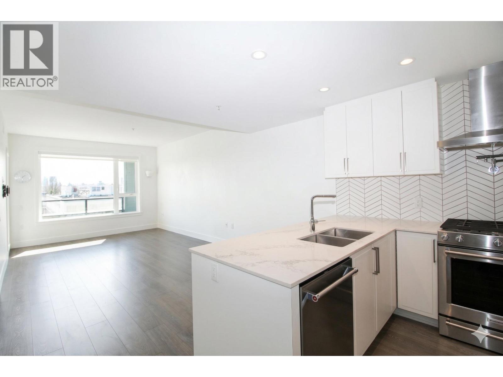 509 4477 Hastings Street, Burnaby, British Columbia  V5C 0L6 - Photo 4 - R3105783