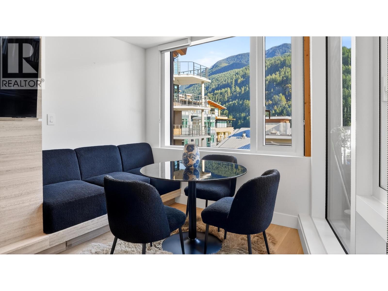 506 6687 Nelson Avenue, West Vancouver, British Columbia  V7W 2B2 - Photo 3 - R3106035