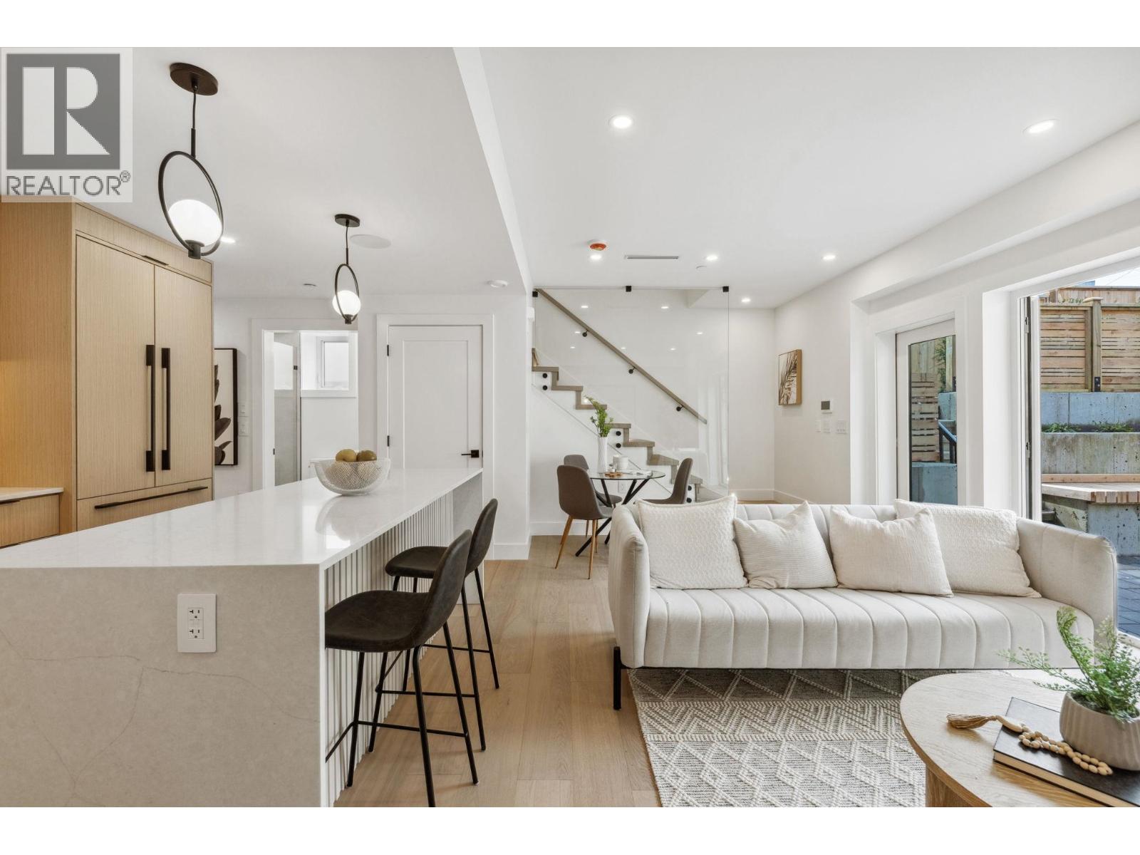 3383 Victoria Drive, Vancouver, British Columbia  V5N 4M3 - Photo 8 - R3106051