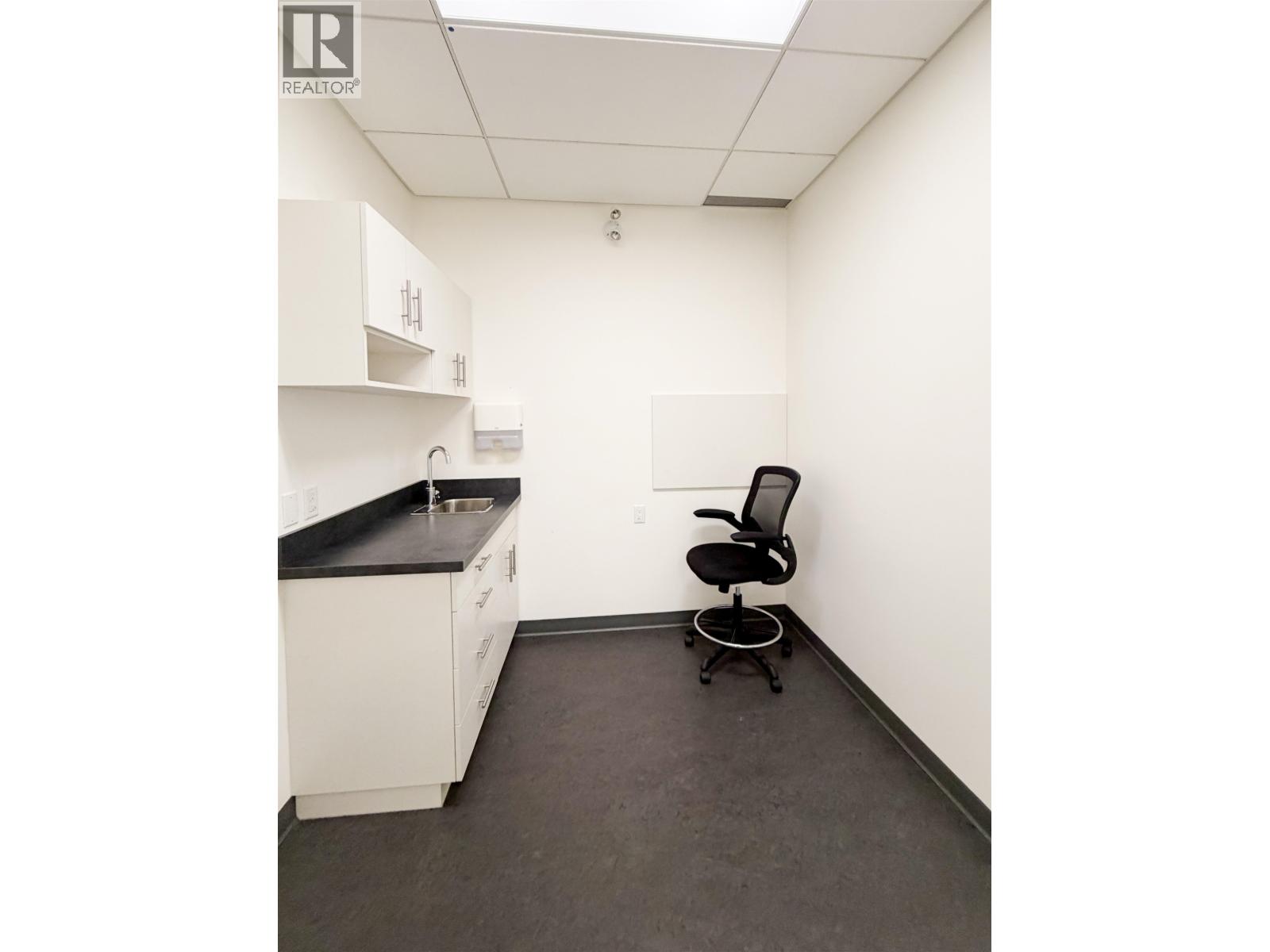 302 223 Nelson's Crescent, New Westminster, British Columbia  V3K 4M9 - Photo 3 - C8077519