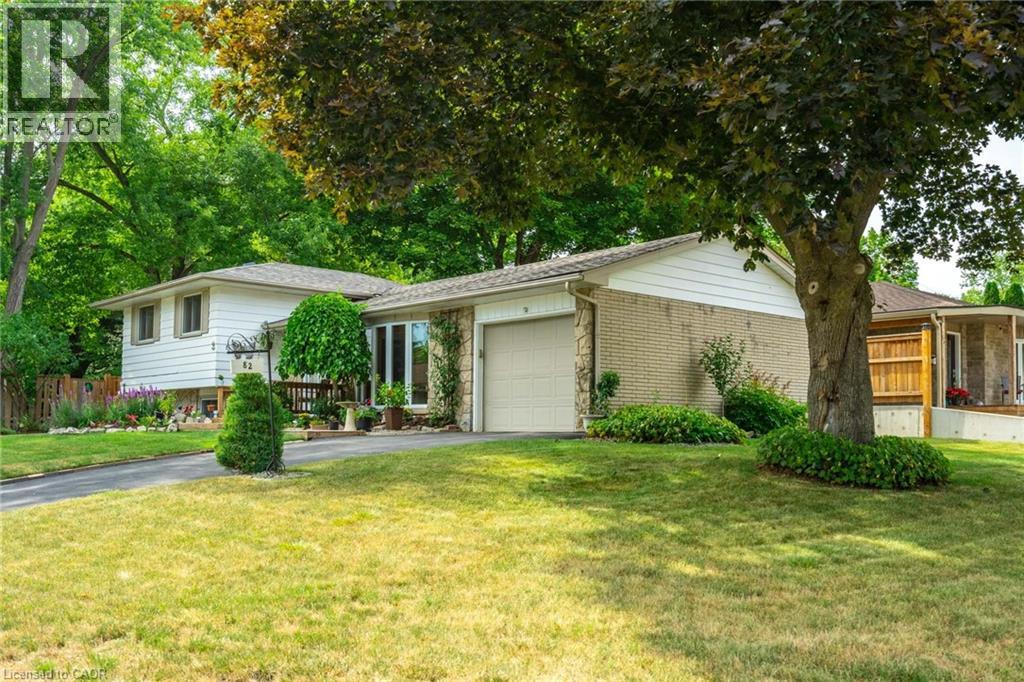 82 Turnbull Road, Dundas, Ontario  L9H 3W9 - Photo 4 - 40817065