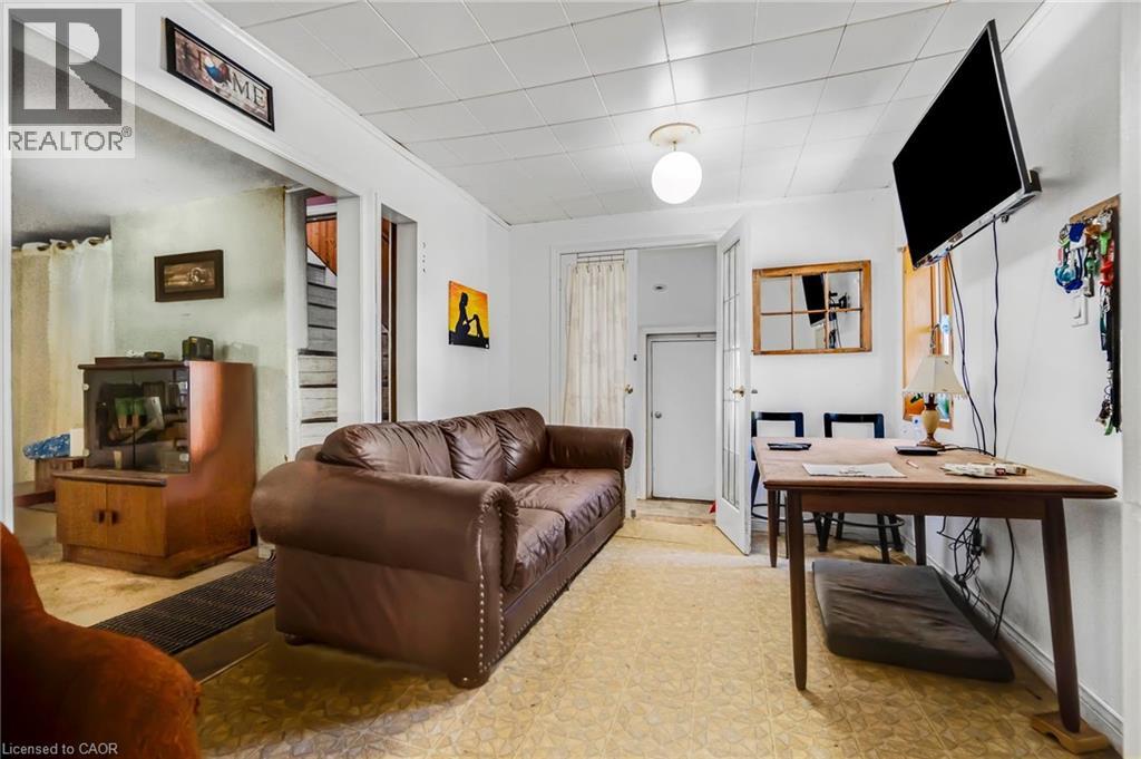 2 Parsons Avenue, Caledon East, Ontario  L7C 1G1 - Photo 12 - 40816997